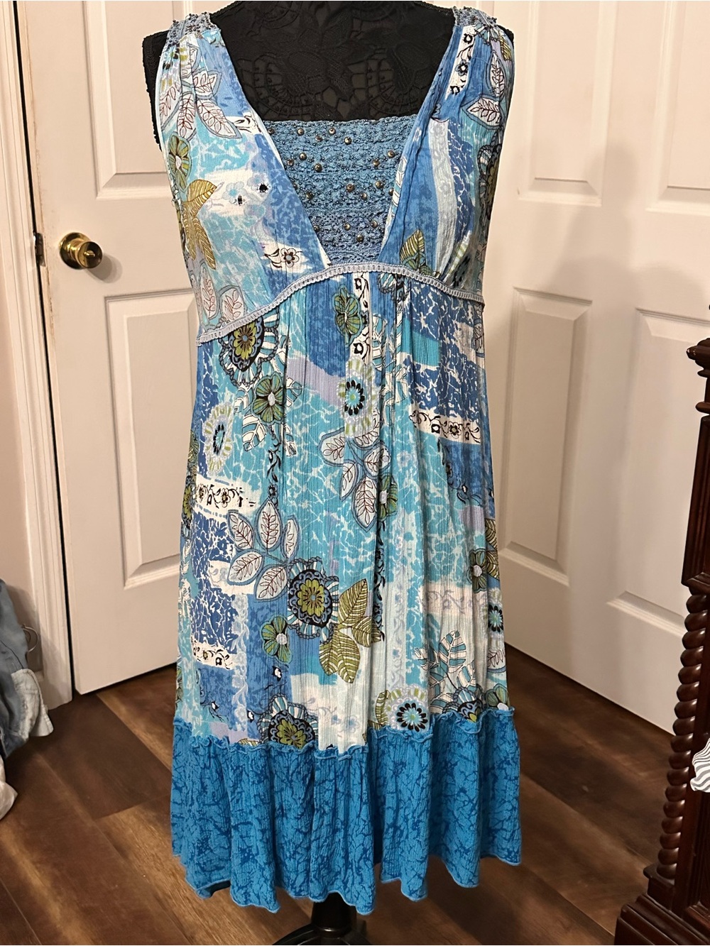 Forbidden Y2K Boho Blue Floral Beaded Rayon Midi Dress Size L Tie Back